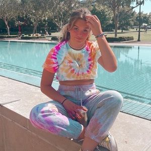 Meet your Posher, Taylor